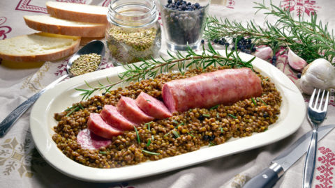 Cotechino con lenticchie al rosmarino